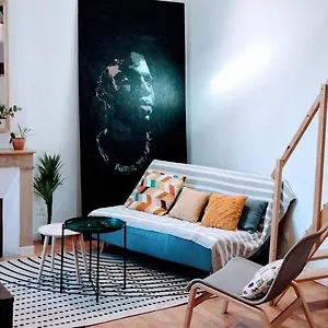 La Maison Des Nomades , Avignon France